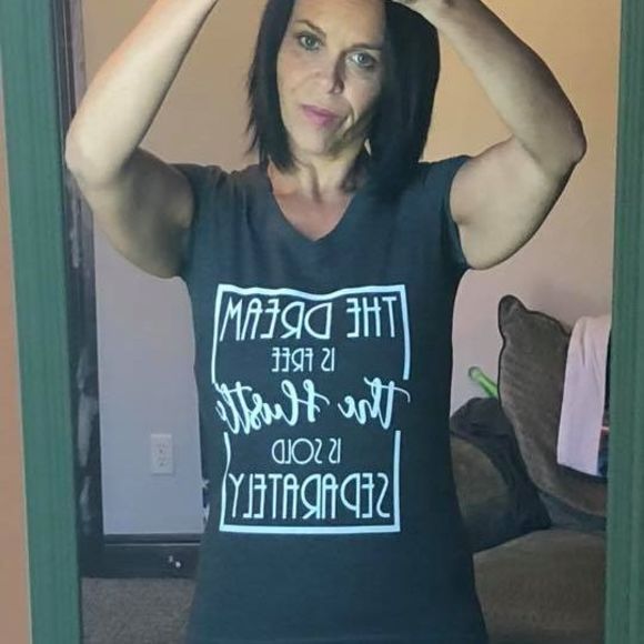 Meet your Posher, Jennifer - Picture 1 of 1